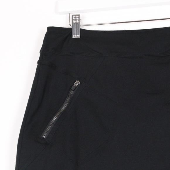 Athleta Trailside Skort - Picture 2 of 6